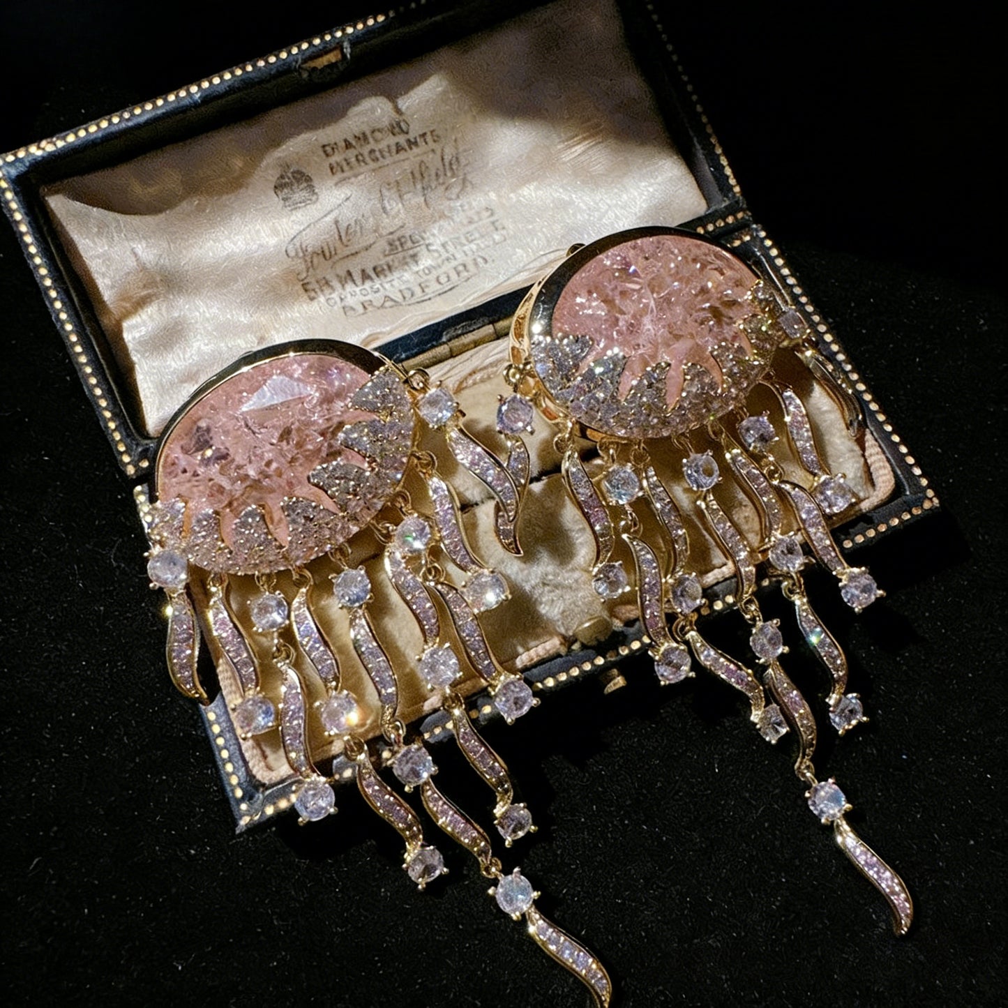 Gilded Powder Cloud Pattern Jellyfish Tassel Gemstone Earrings