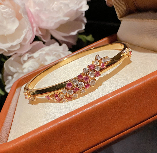 Bloomed Flower Bracelet