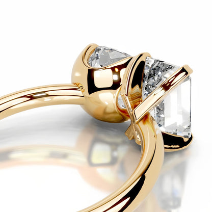 4 carat Toi et Moi moissanite ring featuring emerald and cushion cut stones in an adjustable 18K gold plated S925 silver band