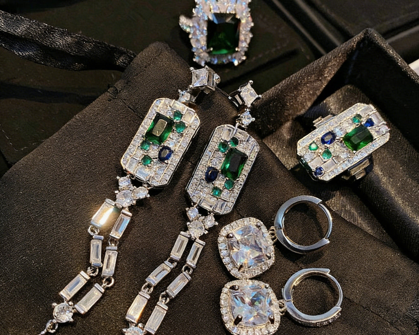 Emerald Green Chandelier Drop Earrings in 18K Gold