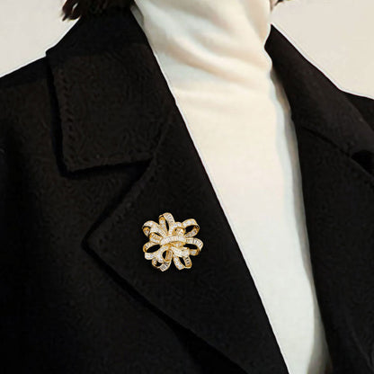 Luxury 3D Bow Zirconia Knot Brooch – Timeless Elegant Sparkle