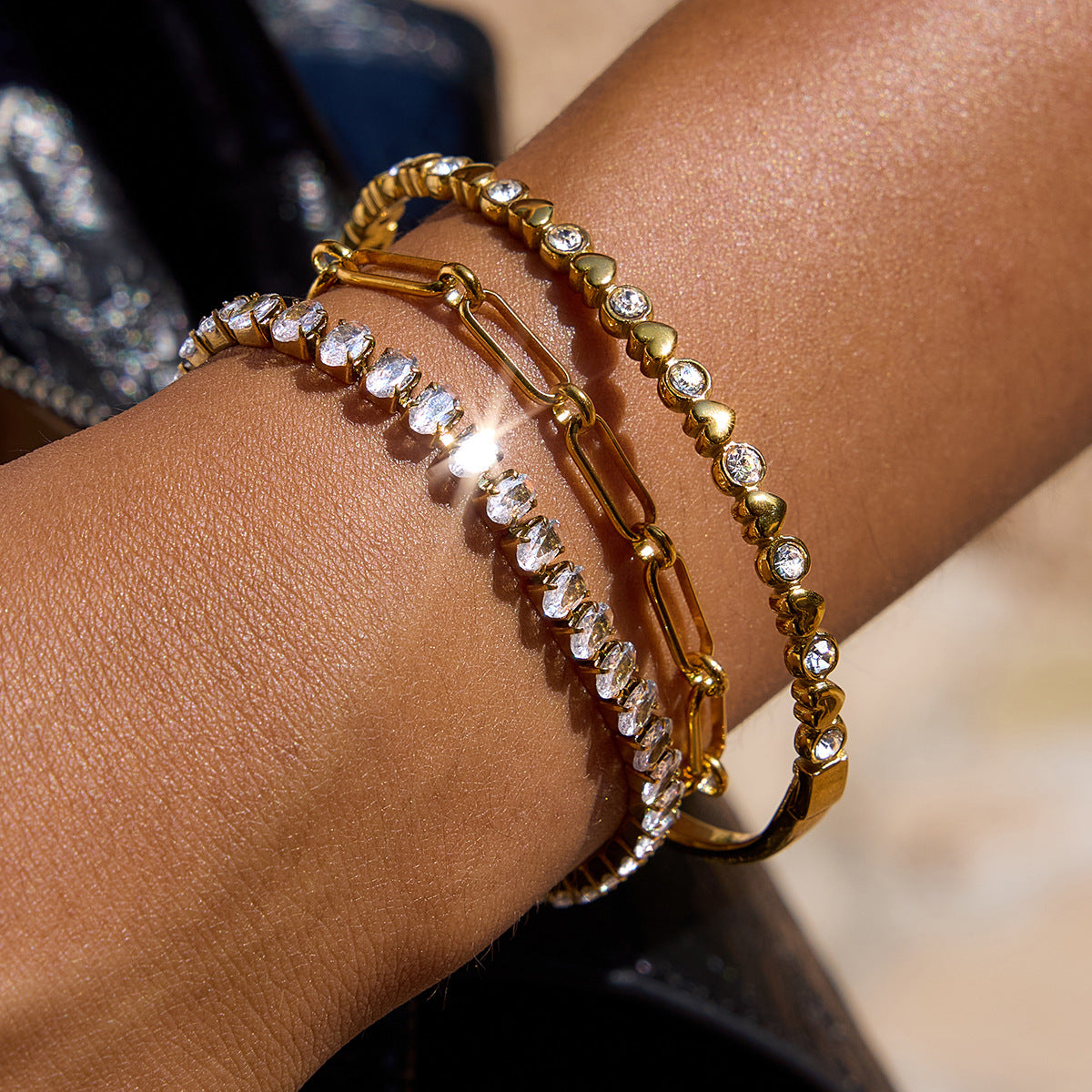 Minimalist gold chain bracelet with delicate bead accents, featuring a high-quality solid gold look for daily wear