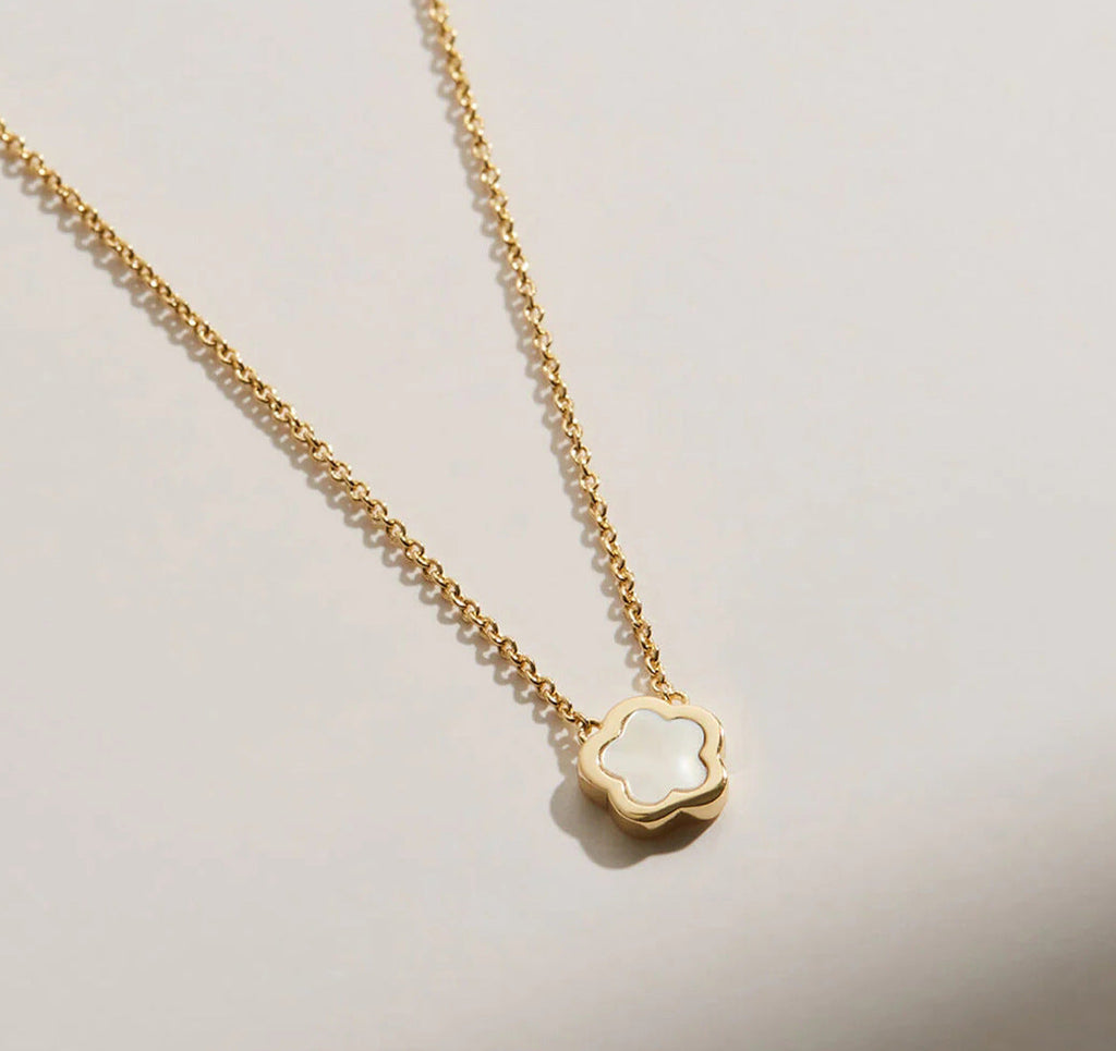 White mother of pearl flower pendant cable chain necklace in 18k gold plated jewelry