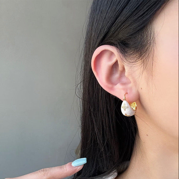 Chunky Stainless steel jewelry teardrop white enamel huggie hoop earrings inlaid with gold cz crystal pave four-leaf clover motifs